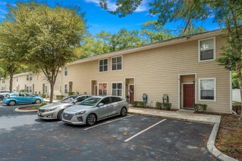 Condo in Gainesville, Florida, 2 bedrooms № 2210321 - photo 3