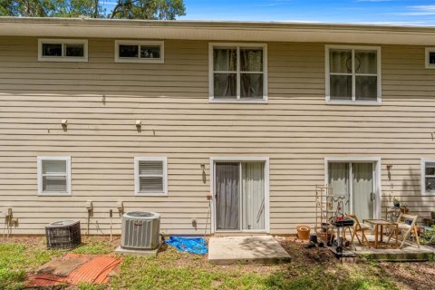 Condo in Gainesville, Florida, 2 bedrooms № 2210321 - photo 28