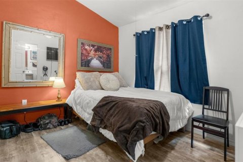 Condo in Gainesville, Florida, 2 bedrooms № 2210321 - photo 20