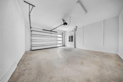 Casa en alquiler en Boca Raton, Florida, 6 dormitorios, 480.96 m2 № 1096235 - foto 1