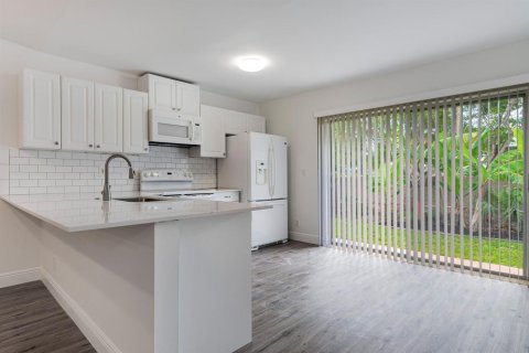Apartment in Delray Beach, Florida 3 bedrooms, 129.41 sq.m. № 2392025 - photo 7