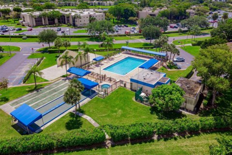 Apartment in Delray Beach, Florida 3 bedrooms, 129.41 sq.m. № 2392025 - photo 27