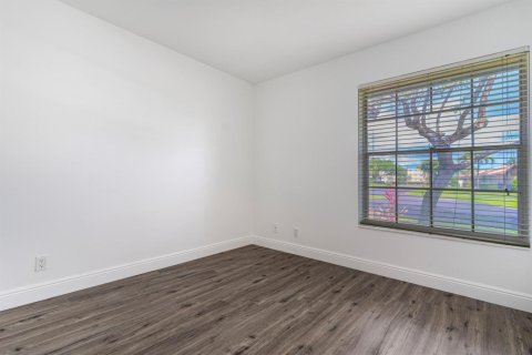 Apartment in Delray Beach, Florida 3 bedrooms, 129.41 sq.m. № 2392025 - photo 15