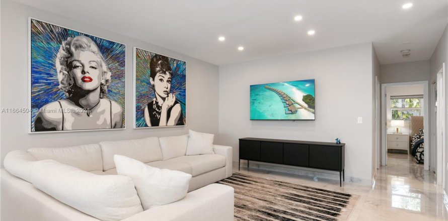 Condo à Hallandale Beach, Floride, 2 chambres  № 1862874
