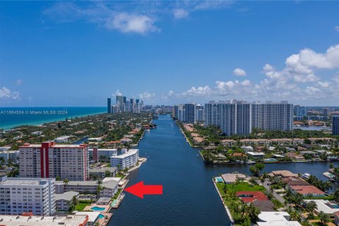 Copropriété à louer à Hallandale Beach, Floride: 2 chambres, 92.9 m2 № 1862874 - photo 30