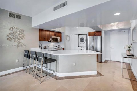 Снять в аренду кондоминиум в Санни-Айлс-Бич, Флорида 2 спальни, 116.78м2, № 1995784 - фото 14