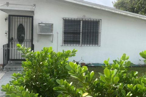 Villa ou maison à vendre à Fort Lauderdale, Floride: 3 chambres, 103.68 m2 № 1937487 - photo 6
