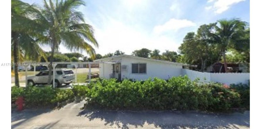 Villa ou maison à Fort Lauderdale, Floride 3 chambres, 103.68 m2 № 1937487