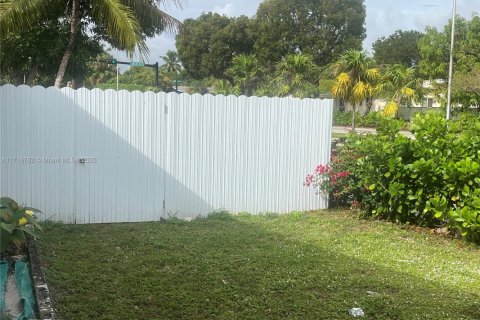 Casa en venta en Fort Lauderdale, Florida, 3 dormitorios, 103.68 m2 № 1937487 - foto 7