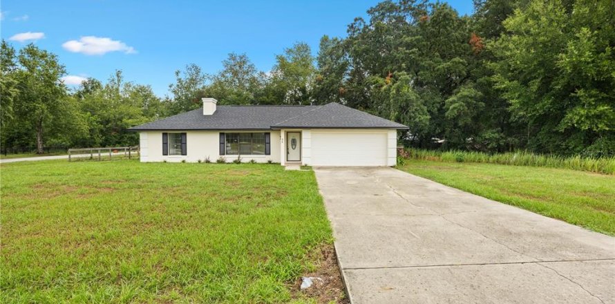 House in Ocala, Florida 4 bedrooms, 154.68 sq.m. № 1834776