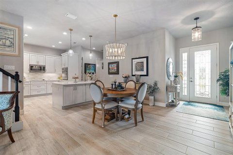 Townhouse in Ormond Beach, Florida 3 bedrooms, 193.05 sq.m. № 2198698 - photo 8