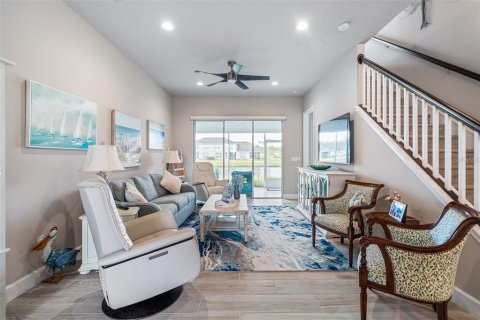 Townhouse in Ormond Beach, Florida 3 bedrooms, 193.05 sq.m. № 2198698 - photo 16