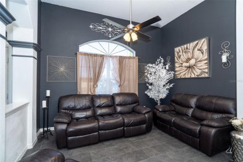 House in Port Charlotte, Florida 3 bedrooms, 169.27 sq.m. № 1800382 - photo 6