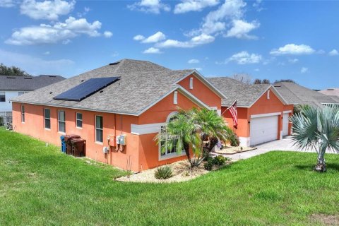 House in Lake Wales, Florida 5 bedrooms, 256.13 sq.m. № 2236560 - photo 3