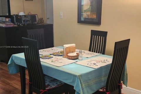 Condominio en venta en Aventura, Florida, 2 dormitorios, 101.82 m2 № 1985549 - foto 6