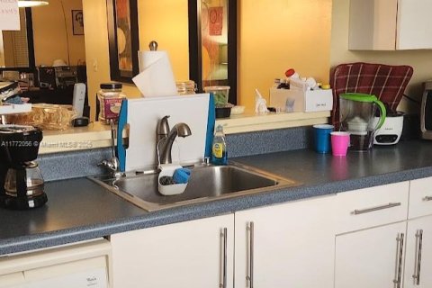 Condominio en venta en Aventura, Florida, 2 dormitorios, 101.82 m2 № 1985549 - foto 9