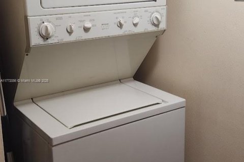 Condominio en venta en Aventura, Florida, 2 dormitorios, 101.82 m2 № 1985549 - foto 16