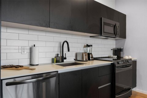 Condominio en venta en Miami, Florida, 1 dormitorio, 58.16 m2 № 1821870 - foto 15