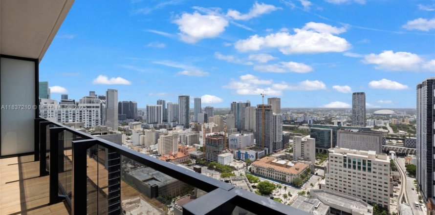 Condominio en Miami, Florida, 1 dormitorio № 1821870