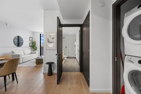 Condominio en venta en Miami, Florida, 1 dormitorio, 58.16 m2 № 1821870 - foto 24