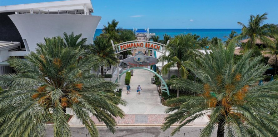 Condo in Pompano Beach, Florida, 3 bedrooms  № 934282