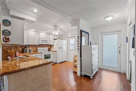 Condominio en venta en Hallandale Beach, Florida, 2 dormitorios, 95.41 m2 № 1966045 - foto 15