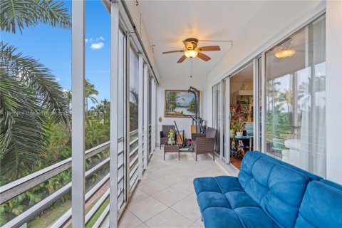 Купить кондоминиум в Халландейл-Бич, Флорида 2 спальни, 95.41м2, № 1966045 - фото 8