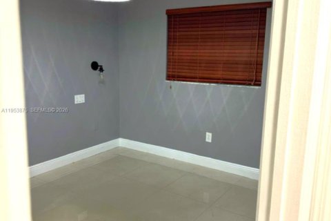 Купить кондоминиум в Хайалиа, Флорида 3 спальни, 78.69м2, № 2008946 - фото 16