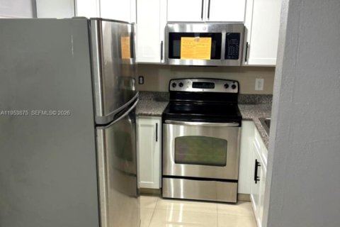 Купить кондоминиум в Хайалиа, Флорида 3 спальни, 78.69м2, № 2008946 - фото 13