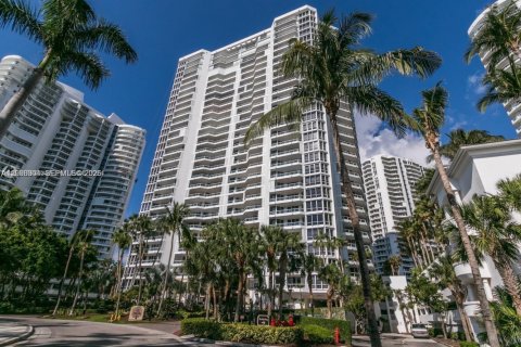 Купить кондоминиум в Авентура, Флорида 3 спальни, 245.26м2, № 2076109 - фото 2