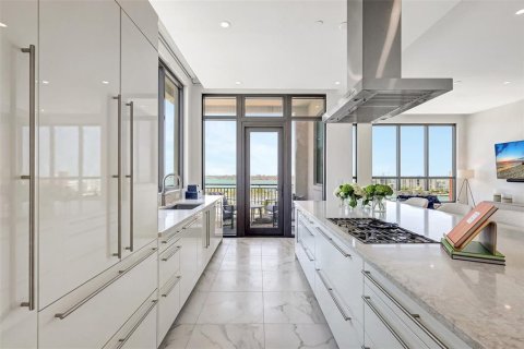 Condo in Sarasota, Florida, 3 bedrooms  № 1746824 - photo 5