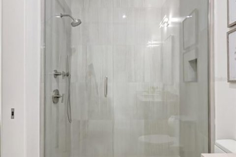 Condo in Sarasota, Florida, 3 bedrooms  № 1746824 - photo 27