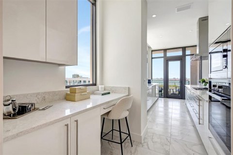 Condo in Sarasota, Florida, 3 bedrooms  № 1746824 - photo 7