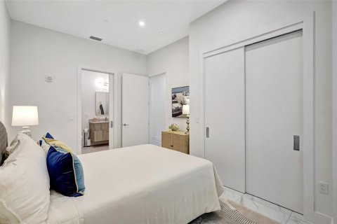 Condo in Sarasota, Florida, 3 bedrooms  № 1746824 - photo 23