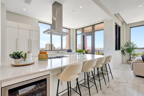 Condo in Sarasota, Florida, 3 bedrooms  № 1746824 - photo 10