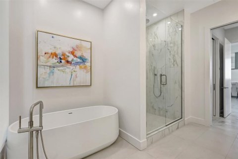 Condo in Sarasota, Florida, 3 bedrooms  № 1746824 - photo 20