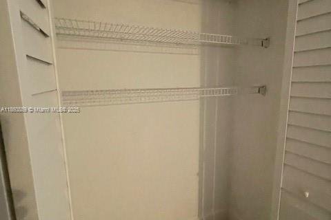 Снять в аренду кондоминиум в Майами, Флорида 2 спальни, 59.46м2, № 1892400 - фото 16