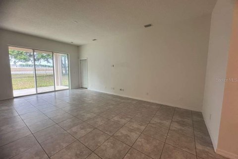 Villa ou maison à vendre à Apopka, Floride: 3 chambres, 166.48 m2 № 2237237 - photo 6