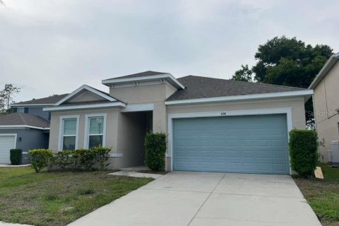 House in Apopka, Florida 3 bedrooms, 166.48 sq.m. № 2237237