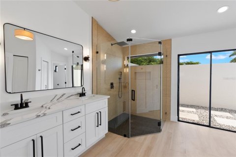 Villa ou maison à vendre à Cape Coral, Floride: 3 chambres, 195.84 m2 № 2386527 - photo 27