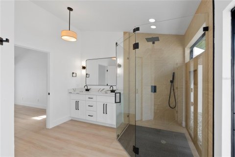 Villa ou maison à vendre à Cape Coral, Floride: 3 chambres, 195.84 m2 № 2386527 - photo 29