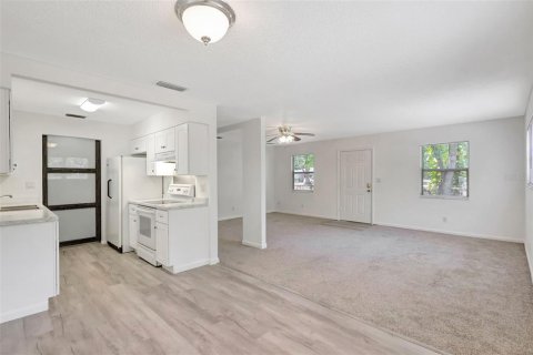 House in Tampa, Florida 3 bedrooms, 98.1 sq.m. № 1749495 - photo 15