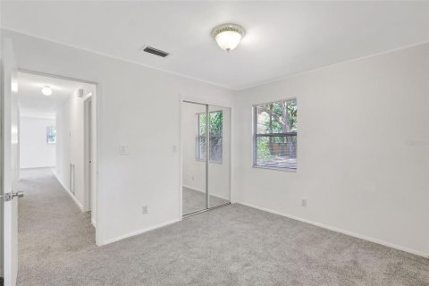 House in Tampa, Florida 3 bedrooms, 98.1 sq.m. № 1749495 - photo 16