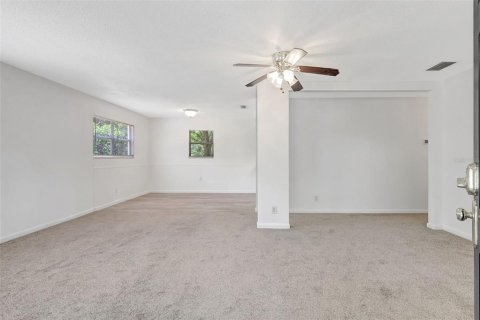 House in Tampa, Florida 3 bedrooms, 98.1 sq.m. № 1749495 - photo 10