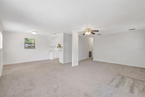 House in Tampa, Florida 3 bedrooms, 98.1 sq.m. № 1749495 - photo 11