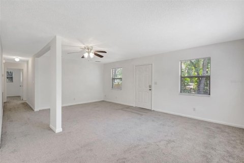 House in Tampa, Florida 3 bedrooms, 98.1 sq.m. № 1749495 - photo 12