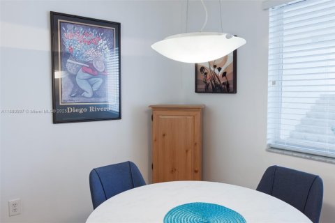 Condominio en venta en Tamarac, Florida, 2 dormitorios, 112.88 m2 № 1924863 - foto 17