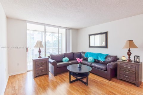 Condominio en venta en Tamarac, Florida, 2 dormitorios, 112.88 m2 № 1924863 - foto 7