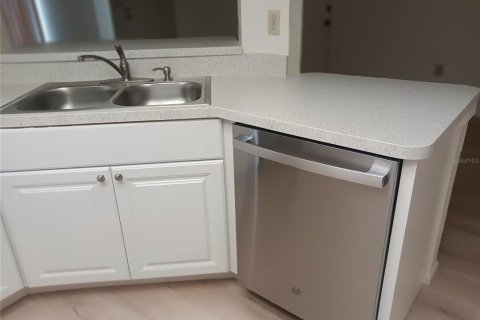 Casa en venta en Sarasota, Florida, 2 dormitorios, 95.6 m2 № 1808266 - foto 6