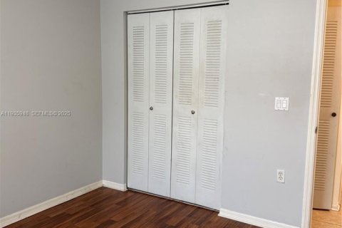 Купить кондоминиум в Пемброк-Пайнс, Флорида 3 спальни, 95.13м2, № 1994008 - фото 17